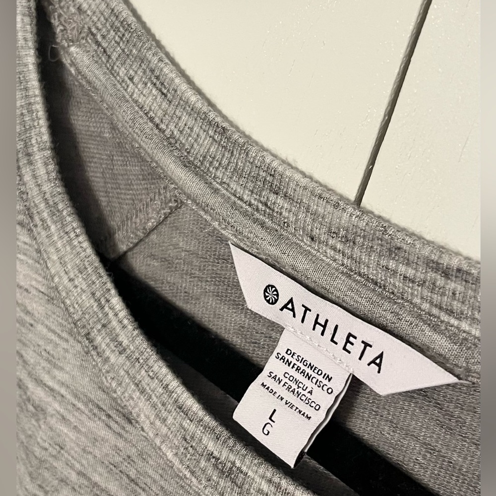 Athleta mindset sweatshirt in heather grey size large